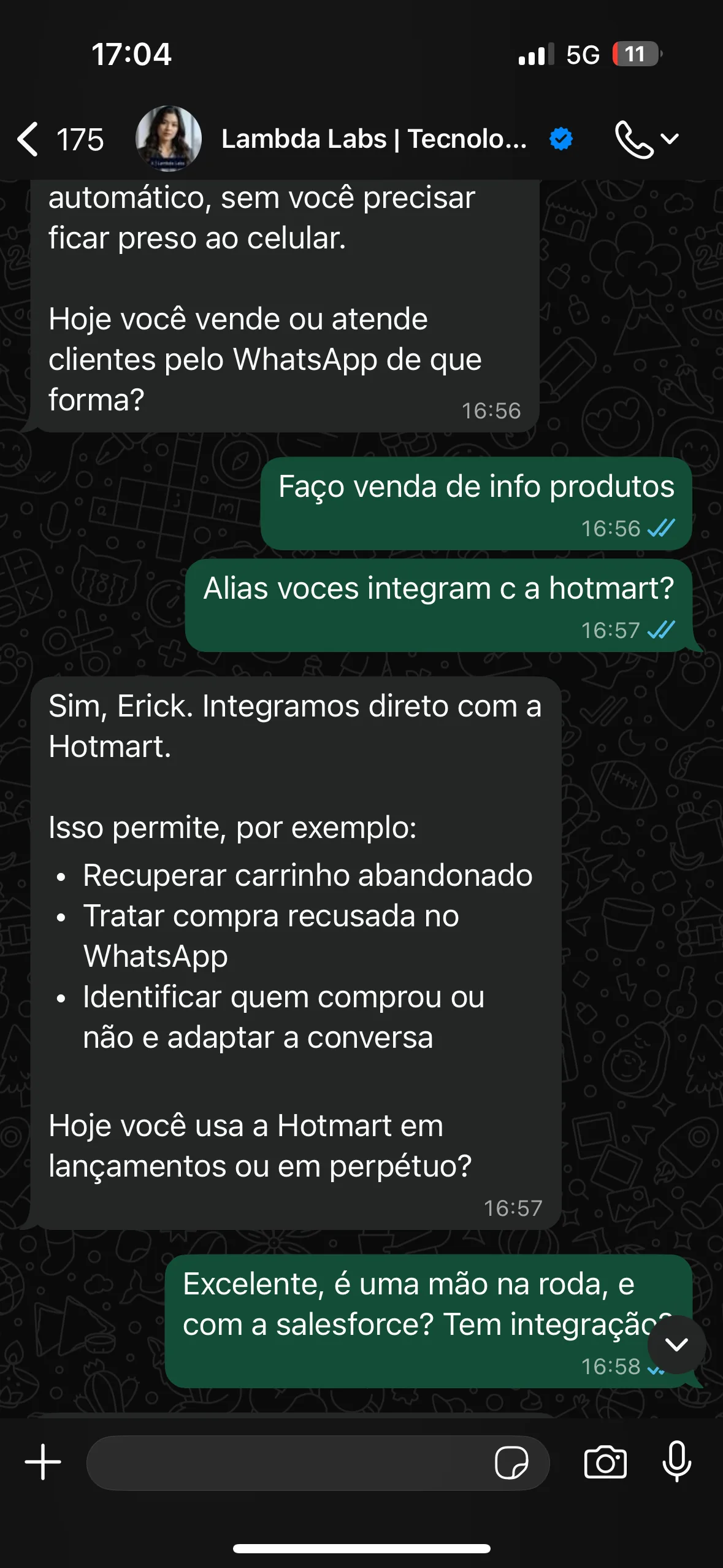 Cliente pergunta no WhatsApp sobre integração com Salesforce